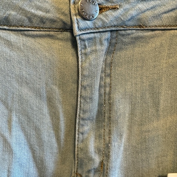 VIP Ankle Length Plus Size Jeans w/ Fashion Hem Detail Sz 23/24 - Picture 8 of 11